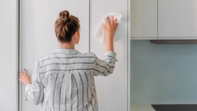Revolutionary Disinfecting Wipes: The Future of Cleanliness in Hospitality