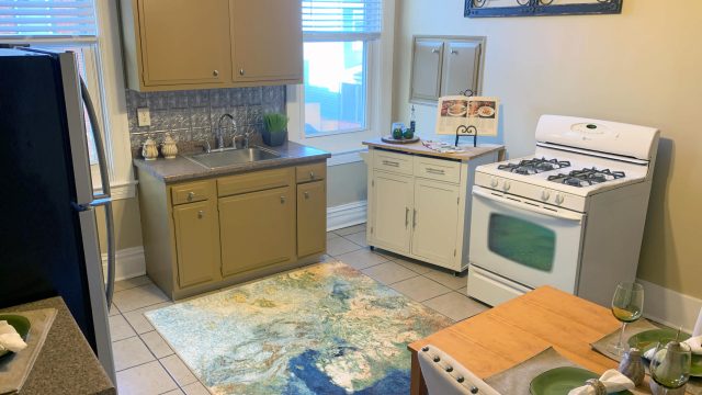 Blending Modern and Retro Design: A Kitchen Transformation Guide