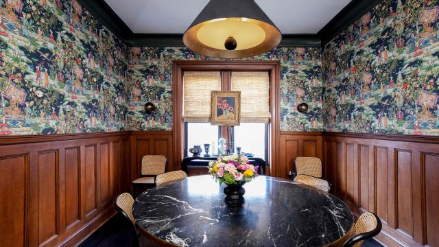 Revamping Hotel Decor: Blending Vintage and Modern Styles