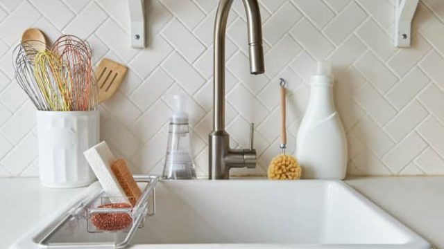 Why Solid Dish Soaps Are Revolutionizing Kitchen Cleaning