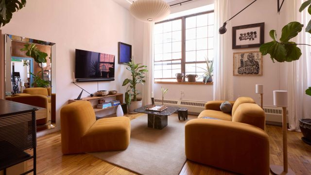 Transform Your Hotel Rooms for Fall: Cozy Decor Ideas