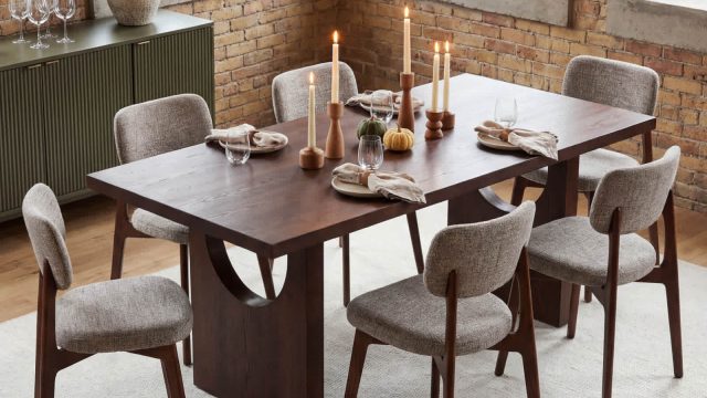 Mastering Effortless Hosting: Transform Your Dinner Party Experience