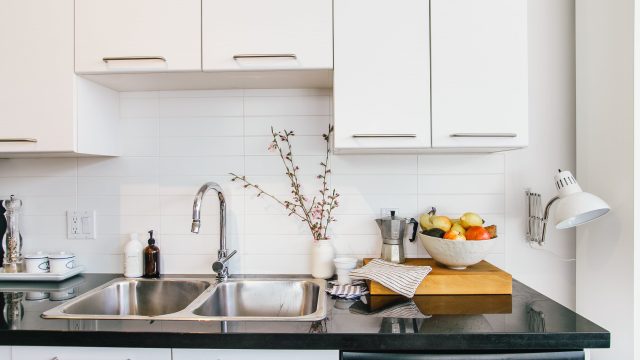 Unlocking Unmatched Cleanliness: A Simple Trick for Kitchen Sink Care