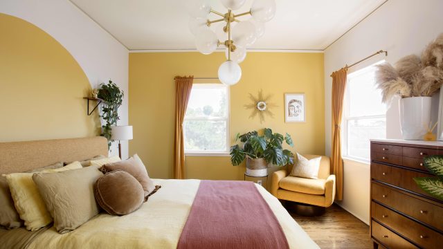 Mastering Pillow Management: Taming the Bedtime Avalanche