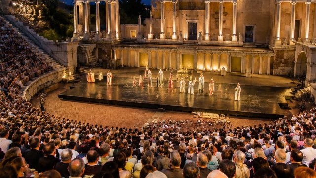 Explore Must-See Summer Theatr