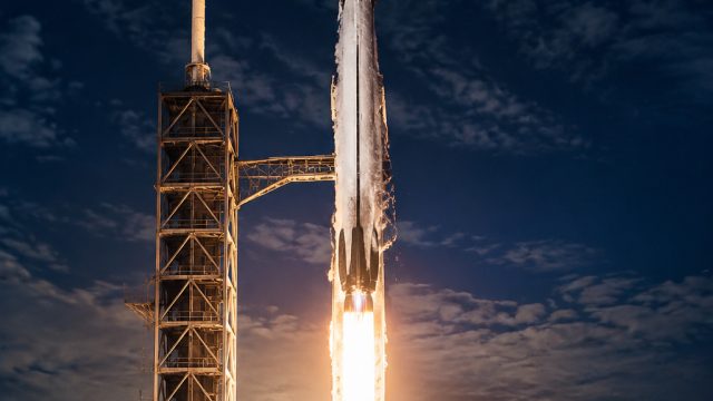 SpaceX Secures $25 Billion in 