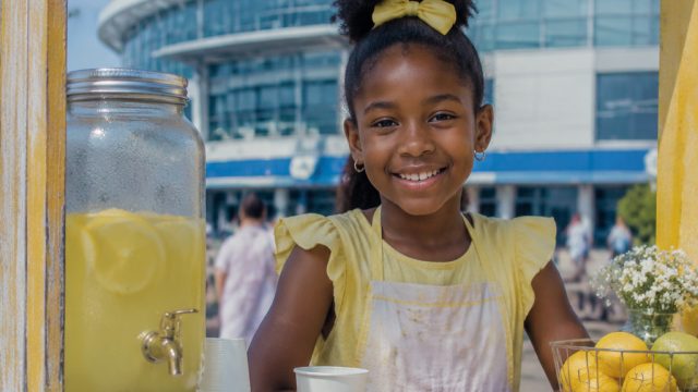 Neveah's Lemonade Stand Return