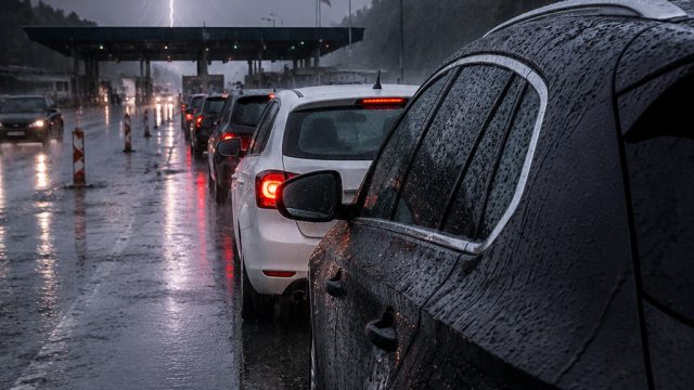 Severe Thunderstorm Disrupts C