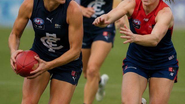 AFLW Stars Shine: Kangas and D